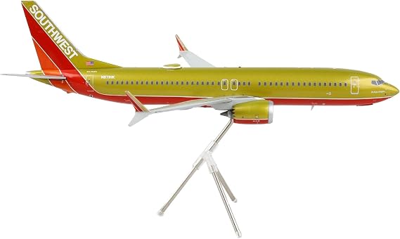 GeminiJets G2SWA1216 Southwest Airlines Boeing 737 MAX 8 Gold Retro Livery N871HK; Scale 1:200 